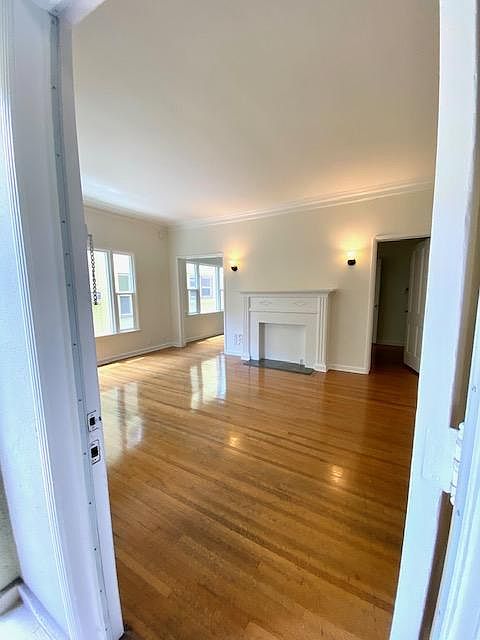 1st image of 837 N Alfred St #837