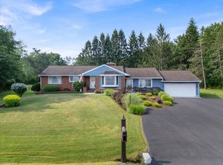 102 Grippen Hill Rd, Vestal, NY 13850