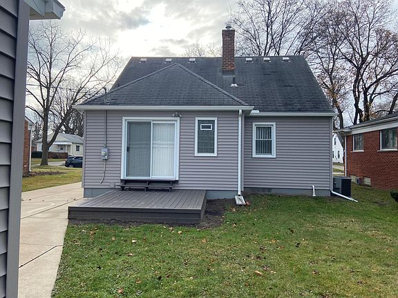 2nd image of 135 Midland Blvd