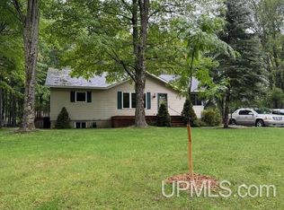 4795 17th Rd, Escanaba, MI 49829