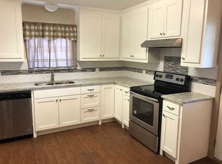 218 Mildred Ln, Benbrook, TX 76126