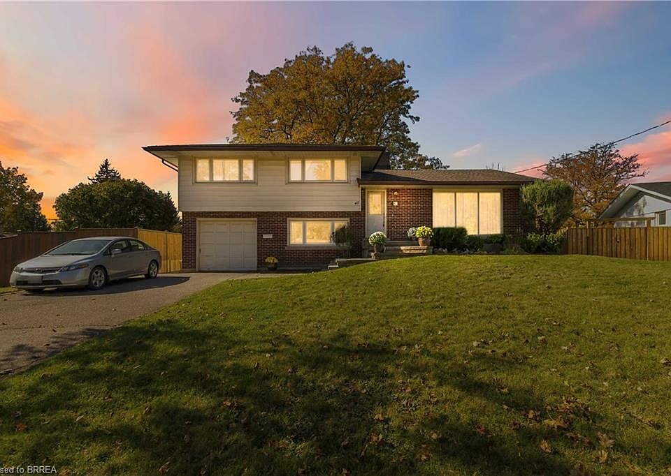 1st image of 47 Evergreen Cres
