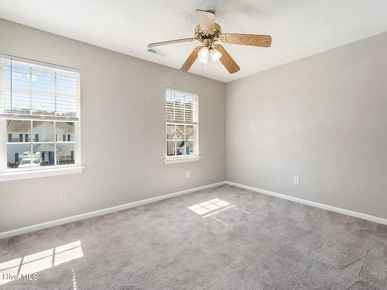 977 W Pueblo Dr — Photo 10