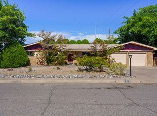 8325 La Camila Rd NE, Albuquerque, NM 87110
