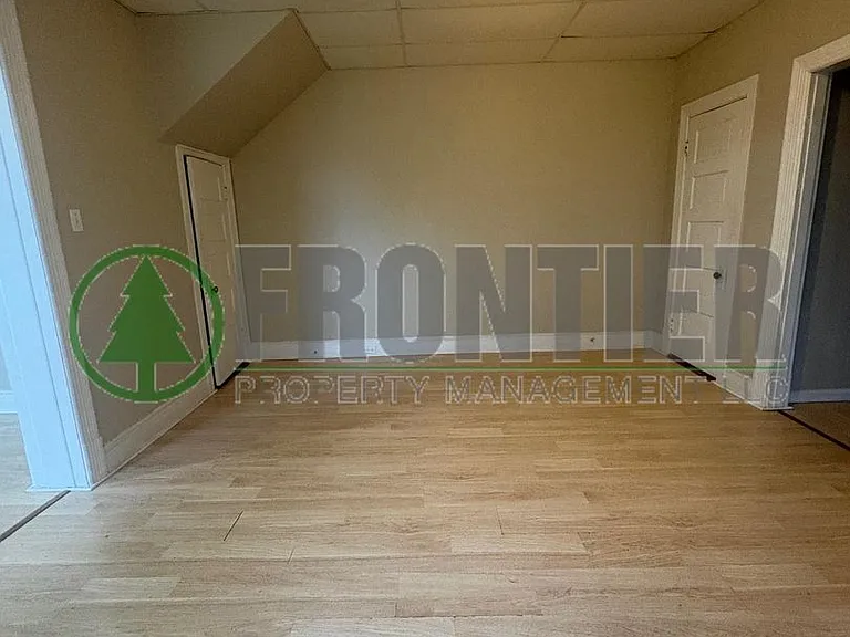 2826 Nebraska Ave — Photo 4