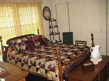 5th image of 175 NE Emerald Dr