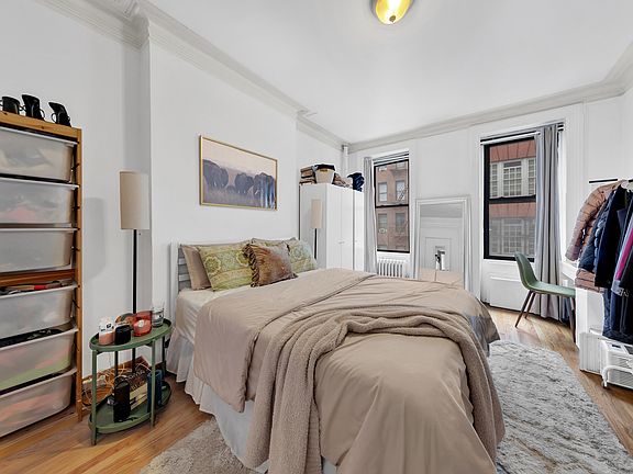 5th image of 412 E 88th St APT 3W