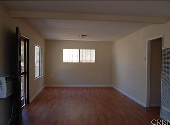 5th image of 3242 W 59th St