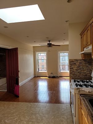 2nd image of 112 Hancock St #4