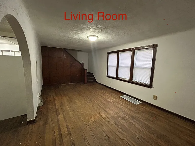 432 Washington Ave S #1 — Photo 4