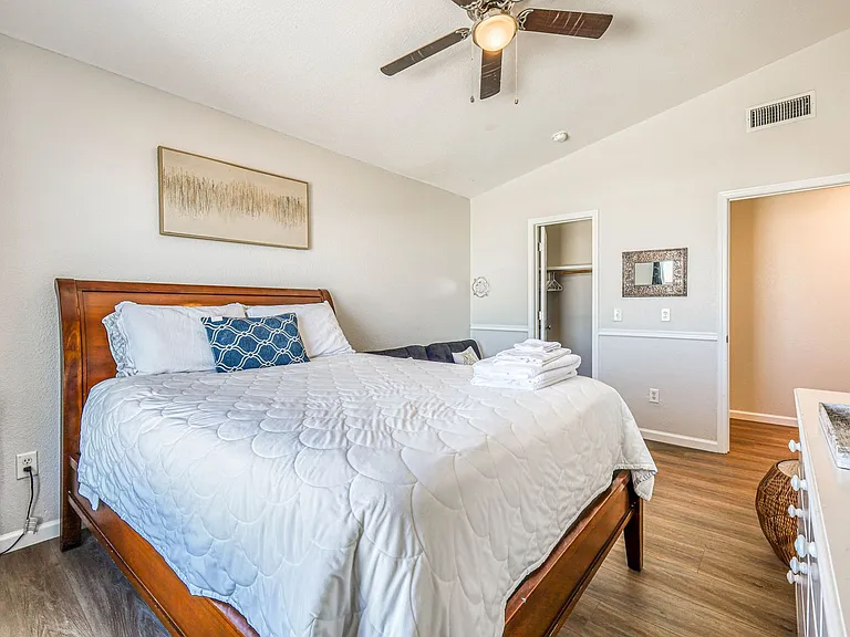 1627 Brillo Del Sol #C-T — Photo 22