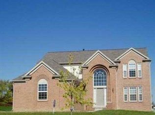 8175 Hummingbird Ct, Ypsilanti, MI 48197