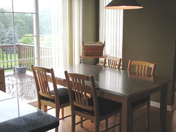 3rd image of 623 River Oaks Dr