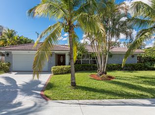 1271 Singer Dr, Riviera Beach, FL 33404