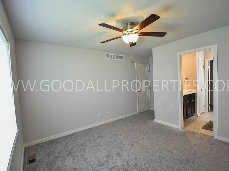 18203 Alpine Dr — Photo 17