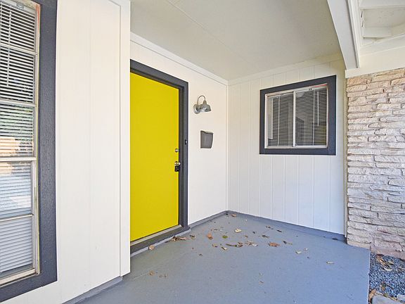 5th image of 6400 Brookside Dr #B