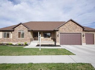12279 S Rosebriar Ln, Riverton, UT 84065