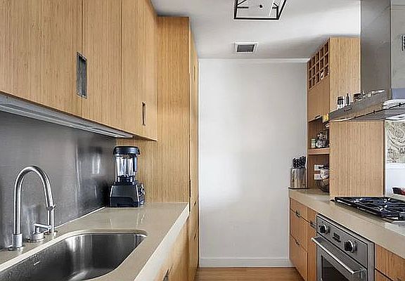 2nd image of 450 W 17th St APT 906