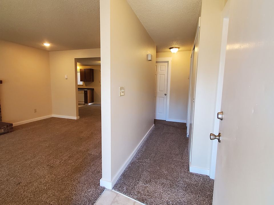 1st image of 10321 146th St E