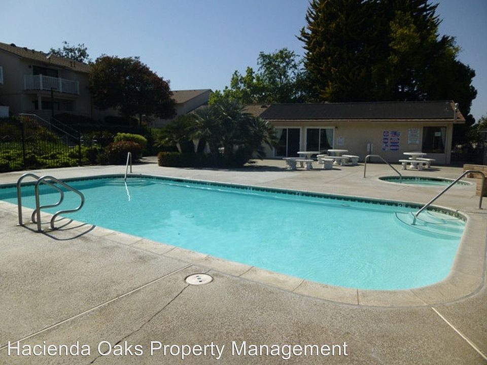 2nd image of 3400 Santa Maria Way Unit 103B