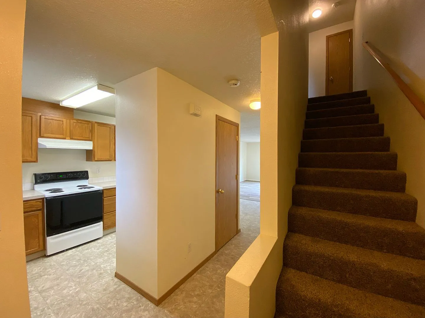 129 Villa Rd — Photo 2