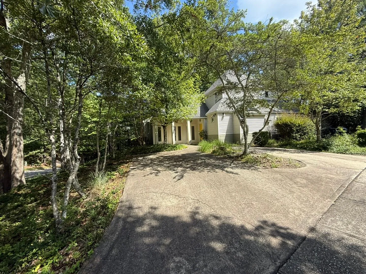 Hickory Woods Auburn--Ask About Move In Incentives — Photo 3