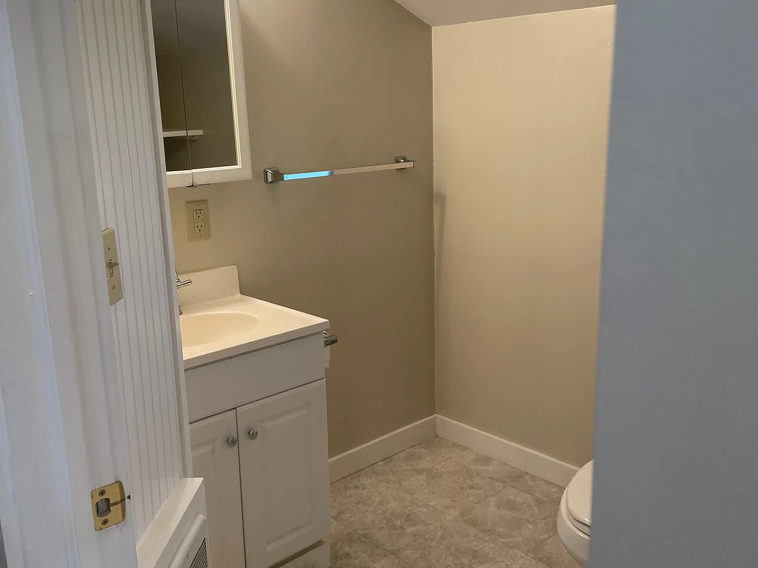 Studio, 500 sqft, $1,250 — Photo 2