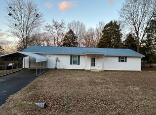 1026 Tom White Rd, Big Sandy, TN 38221