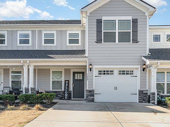 2nd image of 3209 Icelandic Dr
