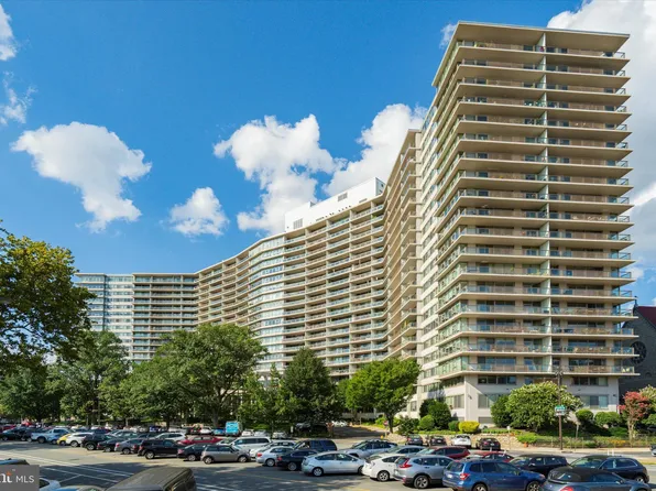 2401 Pennsylvania Ave APT 19B28, Philadelphia, PA 19130