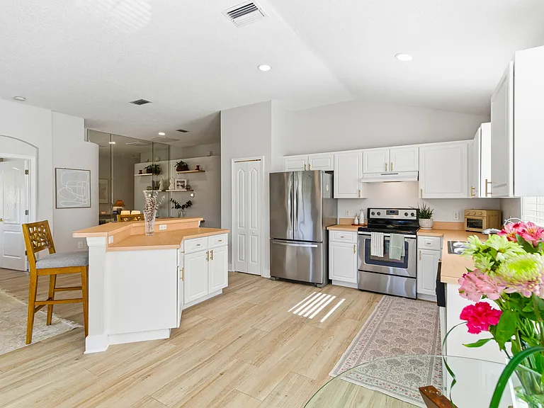 3113 Beaver Pond Trl — Photo 16