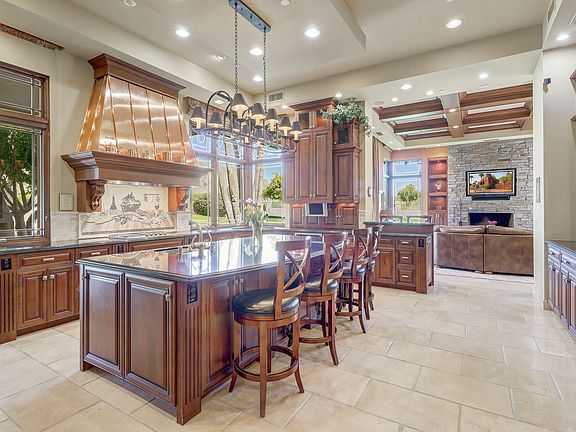 4th image of 6336 E Hillcrest Blvd