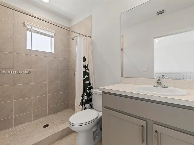 377 NE 1st Dr — Photo 14
