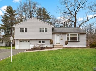 63 Susan Dr, Closter, NJ 07624