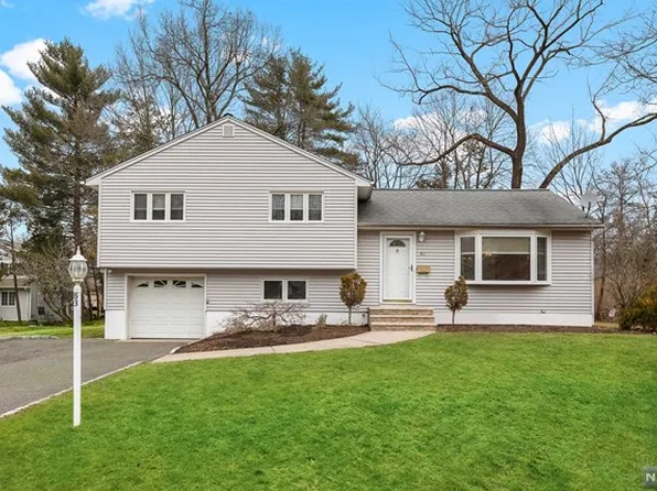63 Susan Dr, Closter, NJ 07624