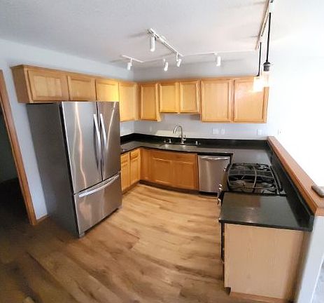 4th image of 12918 NE 50th St