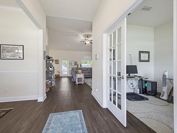 4th image of 235 Promenade Ln