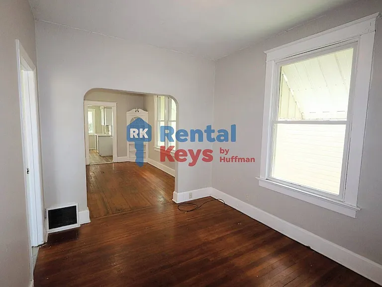 315 Enlow Ave — Photo 3