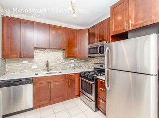 4746 N Troy St #3, Chicago, IL 60625