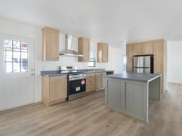 Paradise Groves Manufactured Home Community