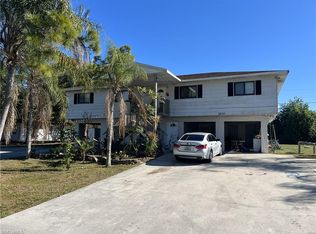 2836 Tropicana Blvd, Naples, FL 34116