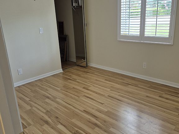 5th image of 138 Lake Pine Cir APT D-1