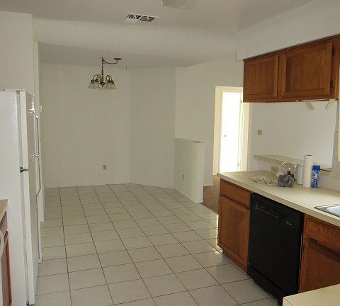 5th image of 7609 Covedale Dr
