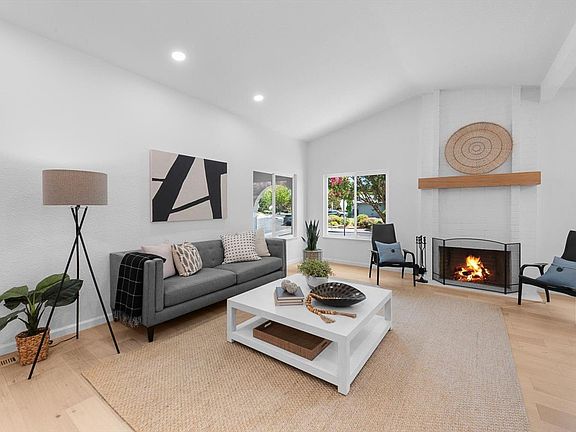5th image of 2528 Napier Court