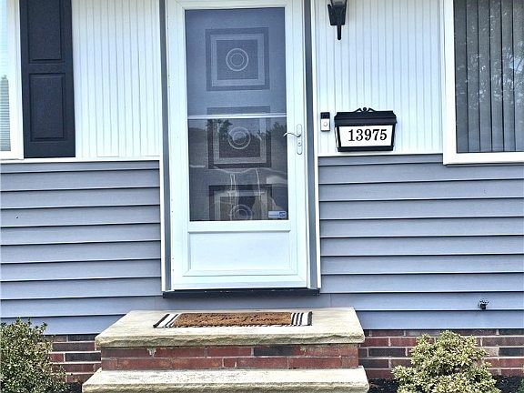 2nd image of 13975 Kathleen Dr