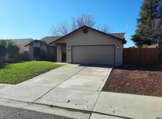 2635 Meadow View Dr, Red Bluff, CA 96080