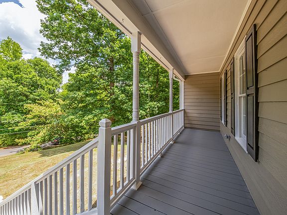 5th image of 40 Ryans Ln