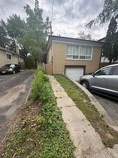 55 Bishop Ave #LOWER