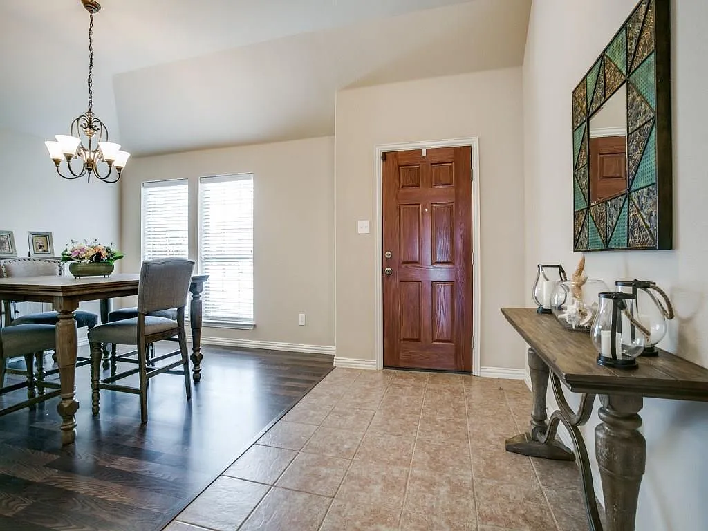 4 bed, 1787 sqft, $2,250 — Photo 3
