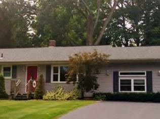 8 West Lane, Colonie, NY 12205